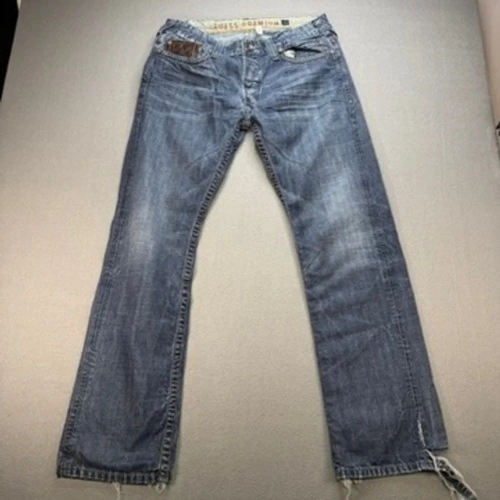 Guess Pasadena Premium Straight Leg Jeans Men (FIT 34x32) Blue Denim Distressed